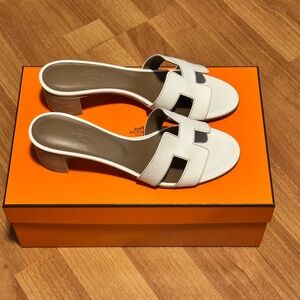 Authentic Hermes Oasis White Women's Slide Sandals Size 38